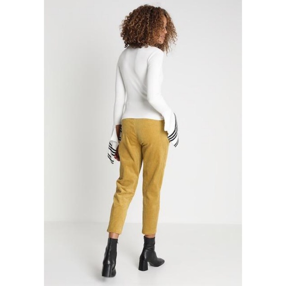 3/$25 Long Bell Sleeve Top w/Varsity Stripes - Picture 3 of 8